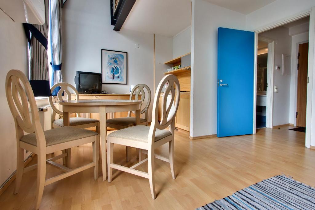 Daily Apartments - Ilmarine/Port タリン 部屋 写真