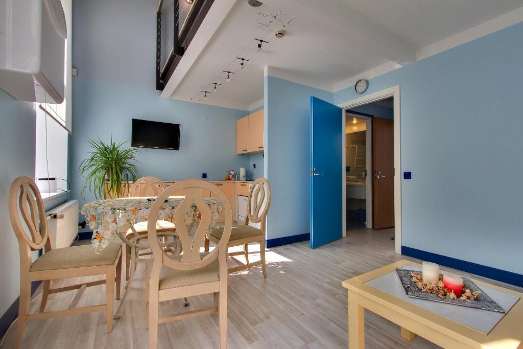 Daily Apartments - Ilmarine/Port タリン 部屋 写真