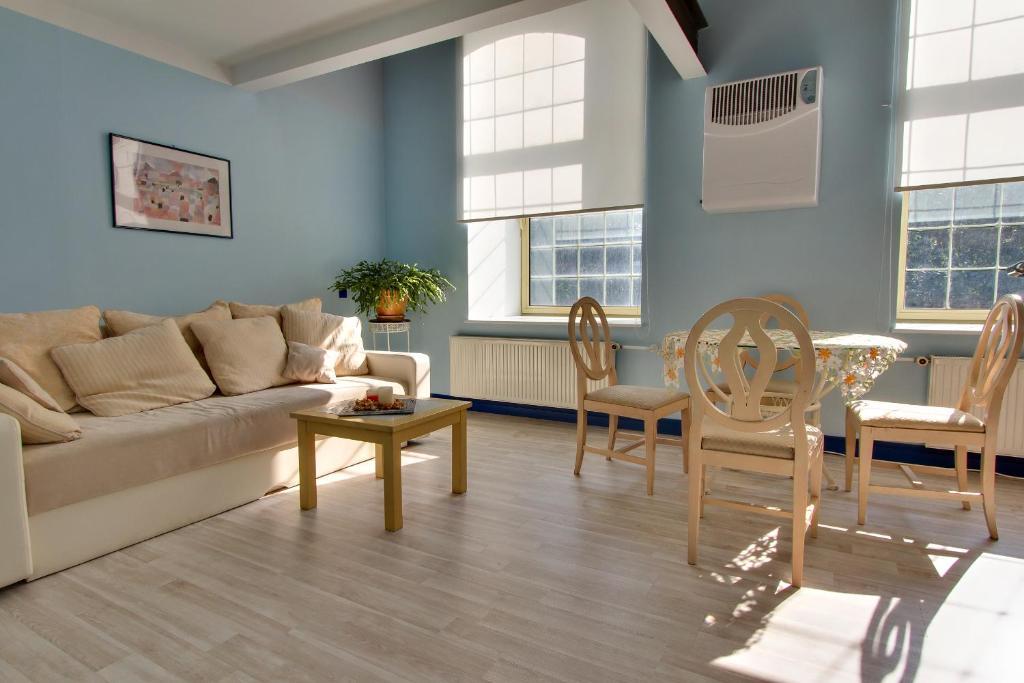 Daily Apartments - Ilmarine/Port タリン 部屋 写真